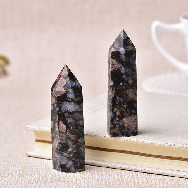 Story of awakening. Lifestyle store and community. Crystals and jewelry. Glaucophane.